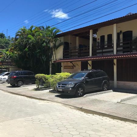 Apartamento Estilo Chale Com Piscina Ubatuba Exteriér fotografie